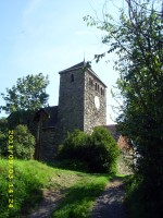 Abb. 3: Die Kirche St. Michael von auf dem Burgberg von Bösenburg (Foto: U. Tichatschke).